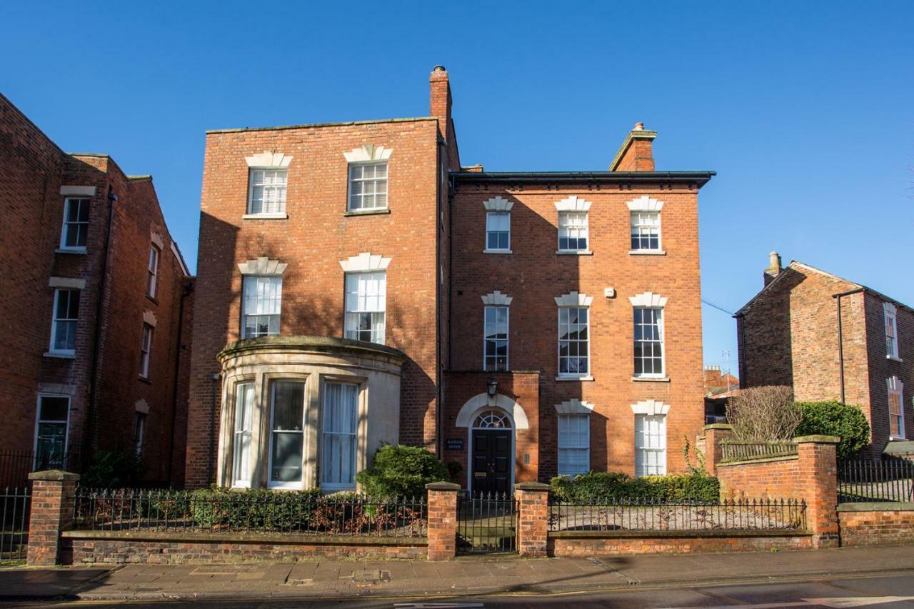 Stylish Apartment Close To Gloucester Quays & Docks 外观 照片